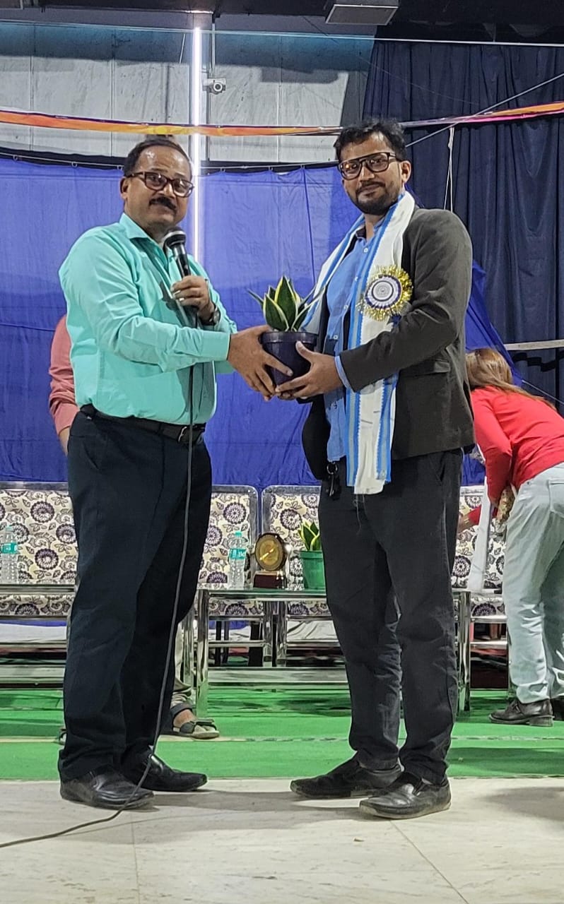 JIS honour ceremony
